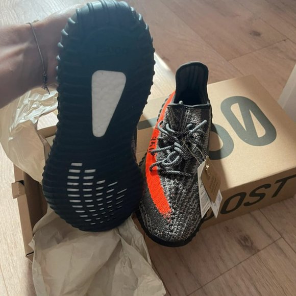 Yeezy 350 V2 Dark Beluga